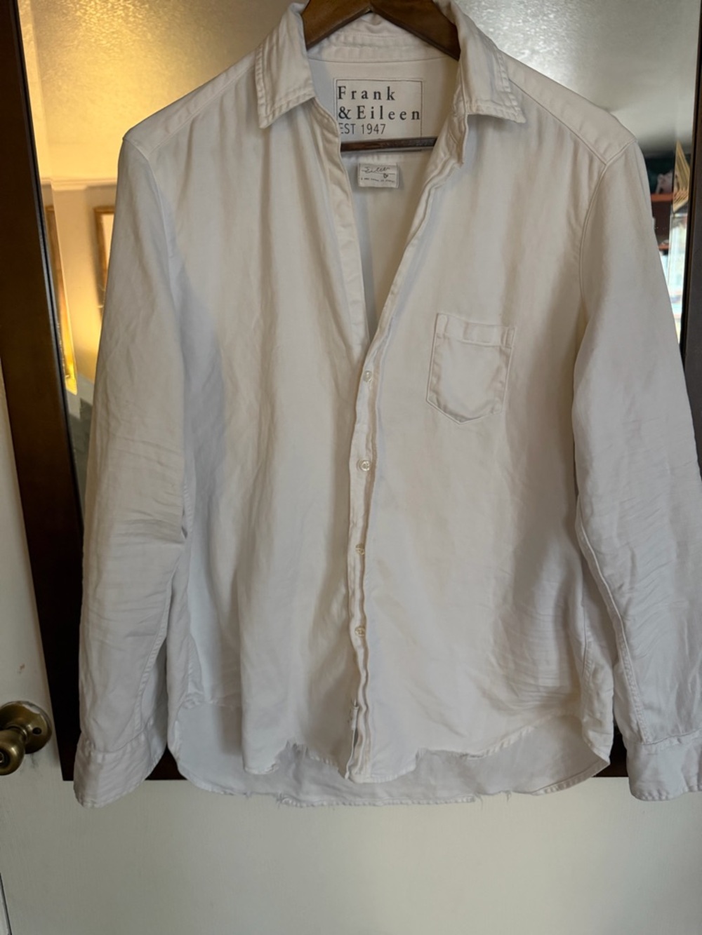 Frank & Eileen Women’s White Button-Down Shirt
